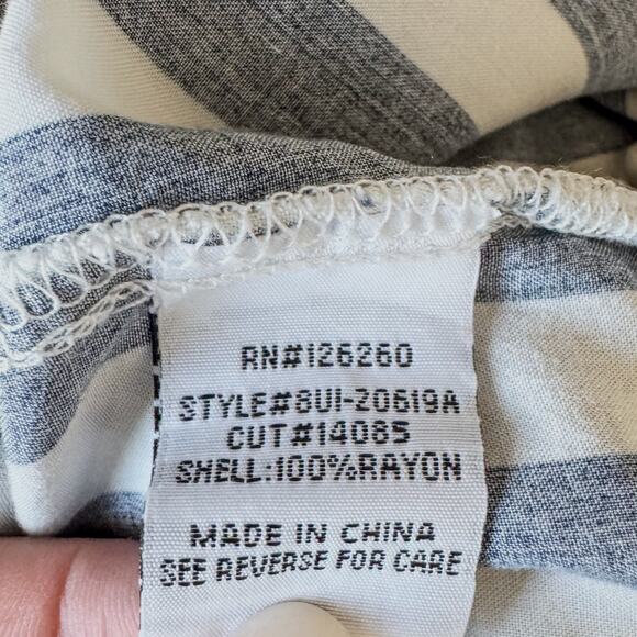 Velvet Heart Los Angeles, Navy & White Striped Button Up Collared Shirt, Medium - Picture 8 of 8